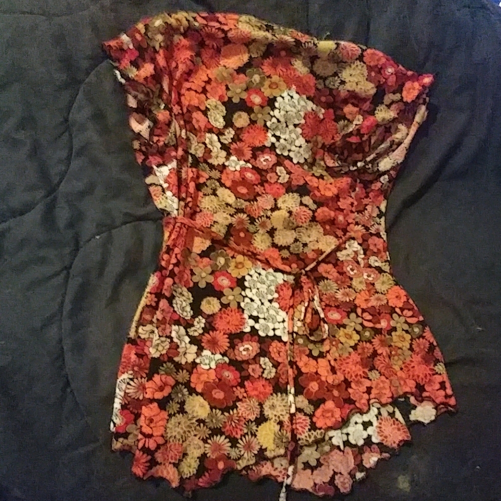 Blouse - Picture 2 of 2